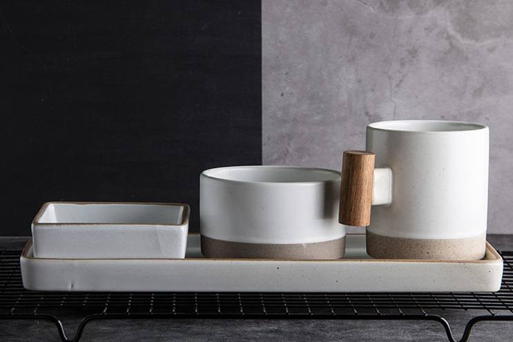 Colm Dinnerware
