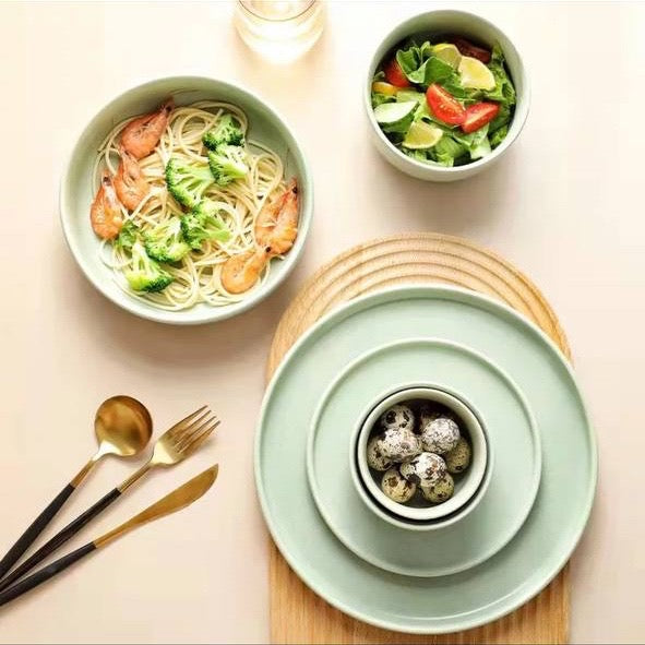 Kiel Dinnerware