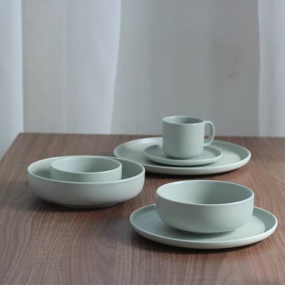 Kiel Dinnerware